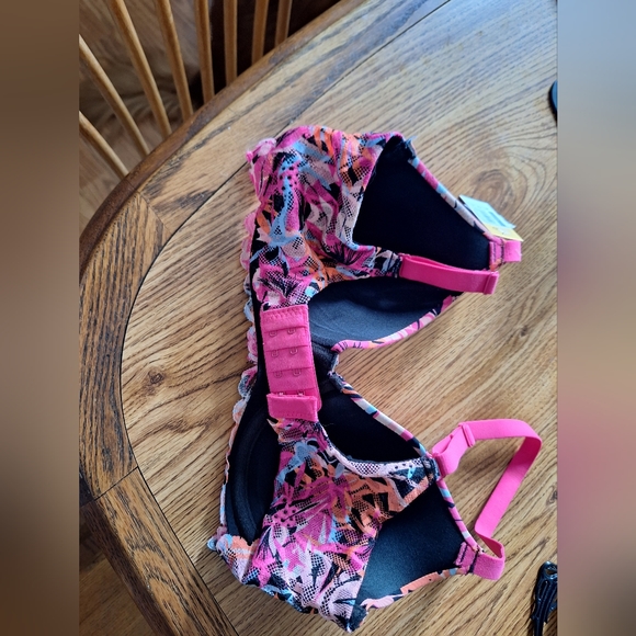Cute brand new bra - Picture 2 of 3
